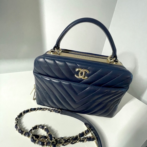 Chanel Navy Chevron Leather Medium Trendy Bowling Top Handle - Picture 3 of 10